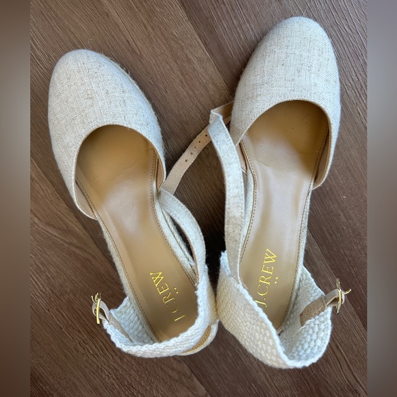 J. Crew Cream and Gold Espadrille Women's Shoes - Size 7.5 - Never Worn - Picture 3 of 5